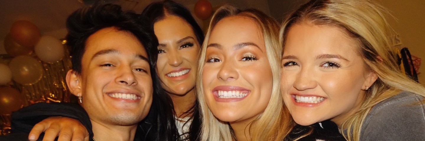 jillianyounggg's profile banner image