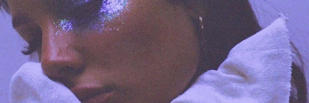 ℳ𝑜𝑜𝓃 ‎˚₊ · »-♡ banner