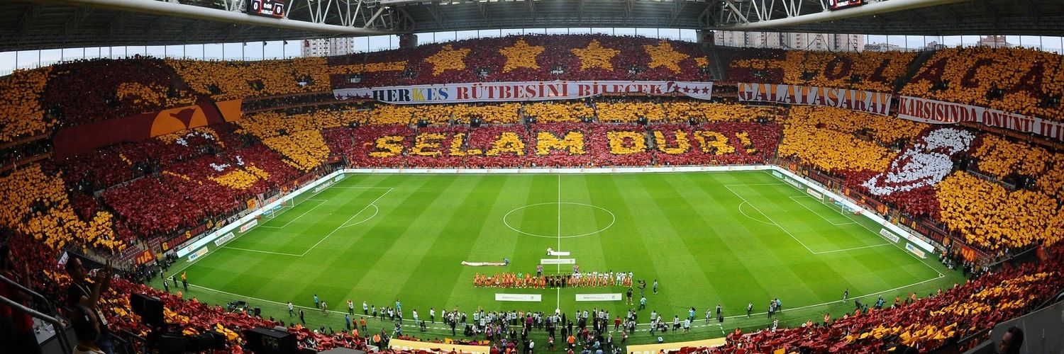 selcuk_ozgu's profile banner image