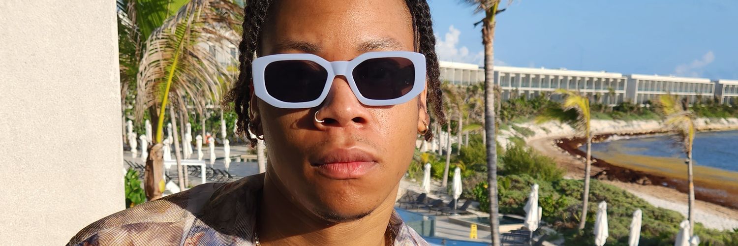 teondre__'s profile banner image