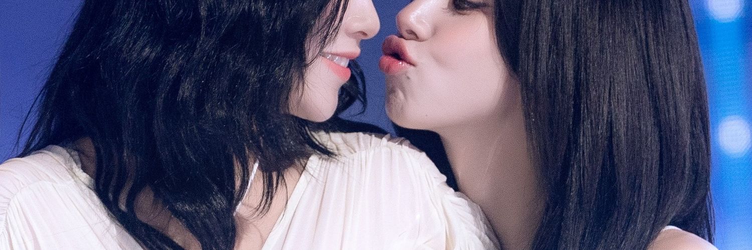 ïyá || 🌈 banner
