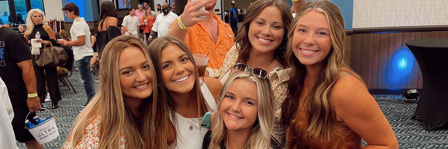 addison_holmes's profile banner image