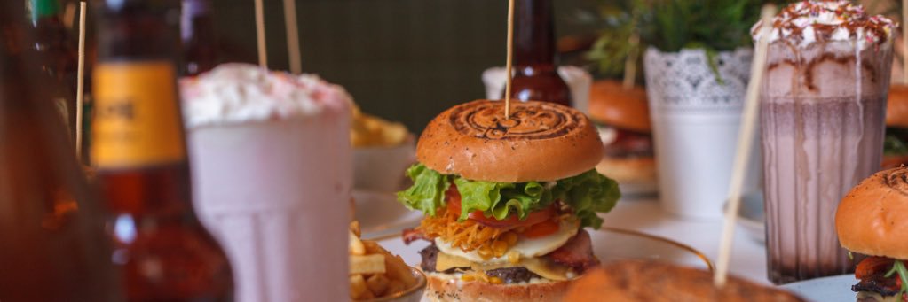 BóBó's Burgers banner