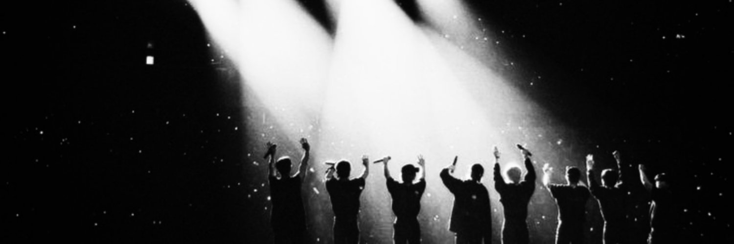 » ⋰ 𝖽𝖾𝖻𝖻𝗂𝖾 ♡ misses skz! banner