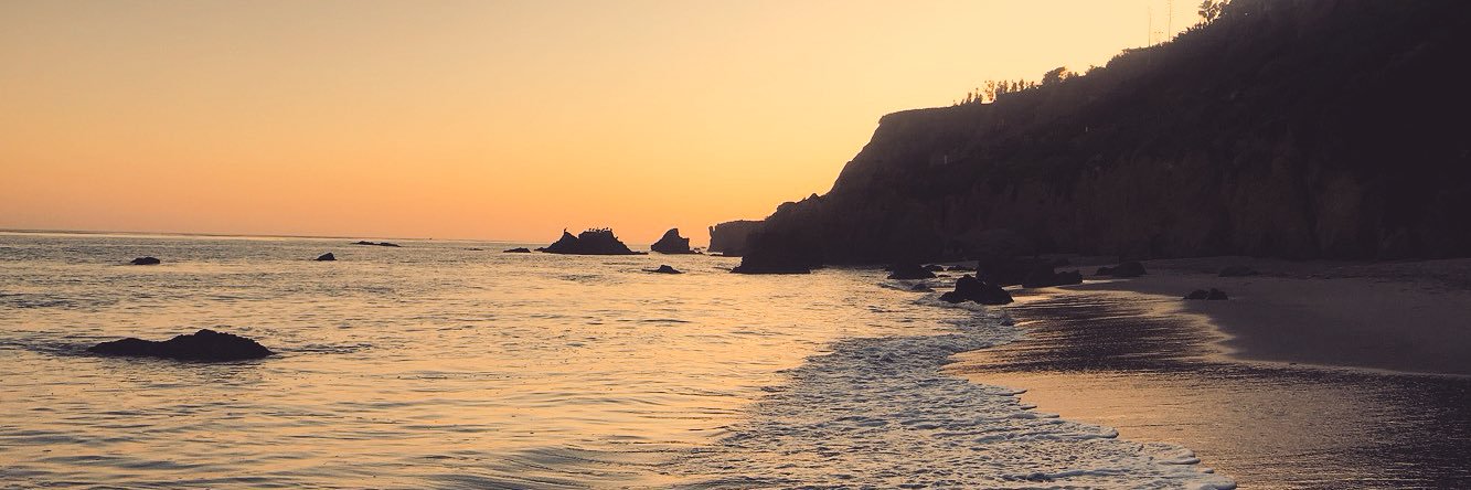 Izzie_beeks's profile banner image