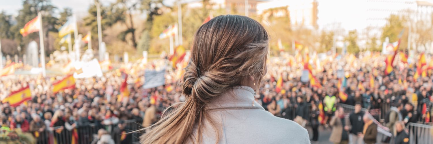 Júlia Calvet Puig's banner