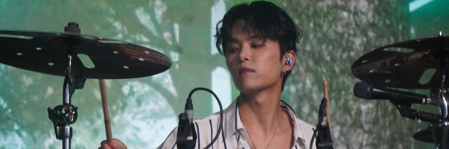 𝐥𝐞𝐞𝐡𝐚𝐣𝐨𝐨𝐧𝐜𝐨𝐦 ✯ banner