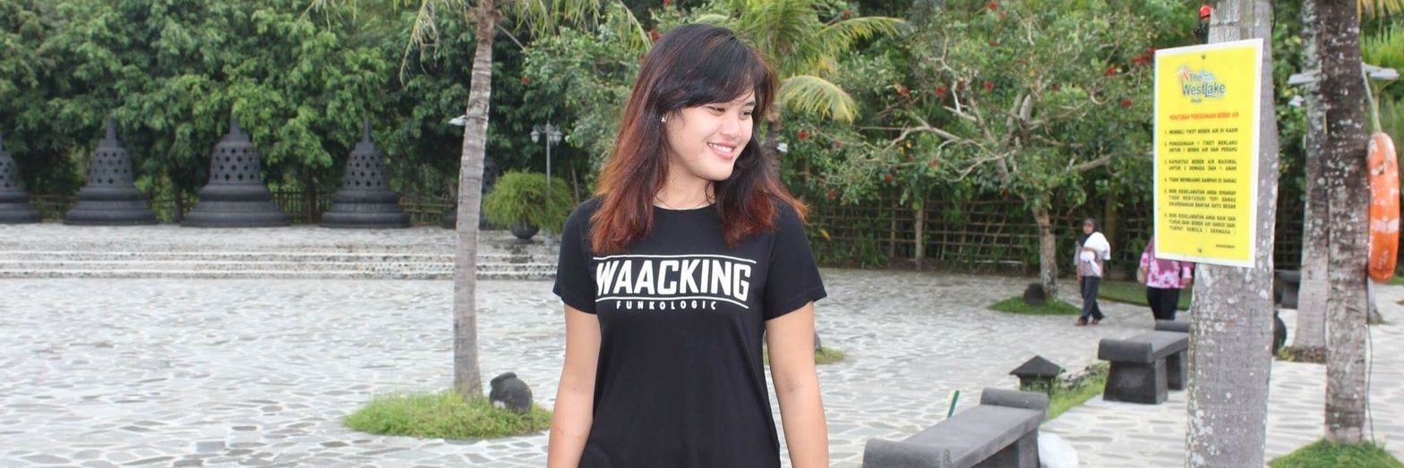 riaindrianthi's profile banner image