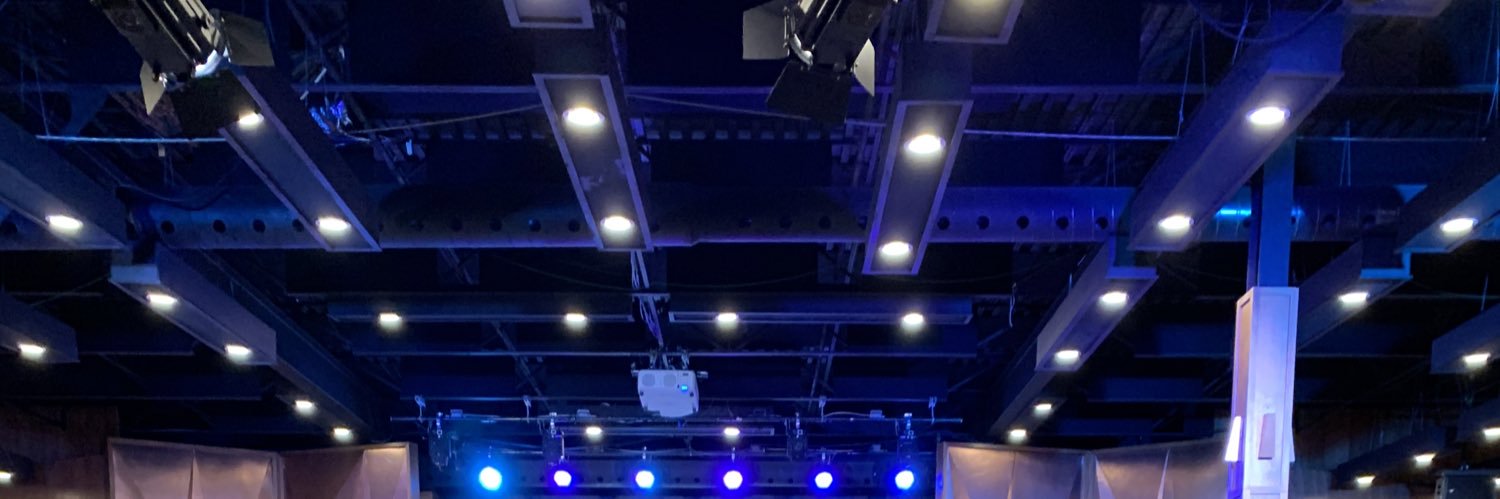 EagleRoyal75's profile banner image
