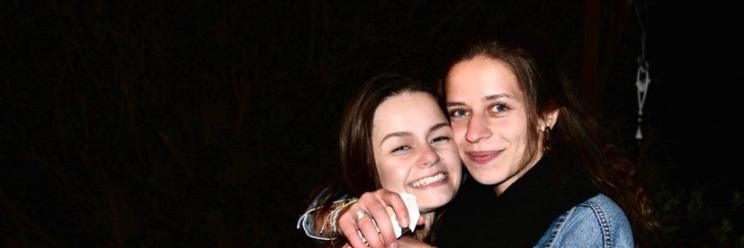 Julievanho's profile banner image