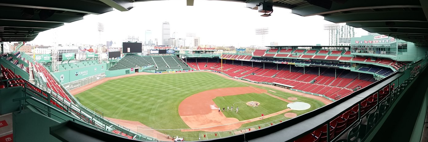 Alberto Álvarez banner