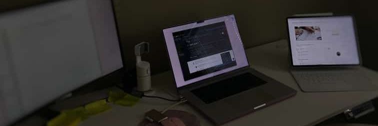 Kintu Riley Devis banner