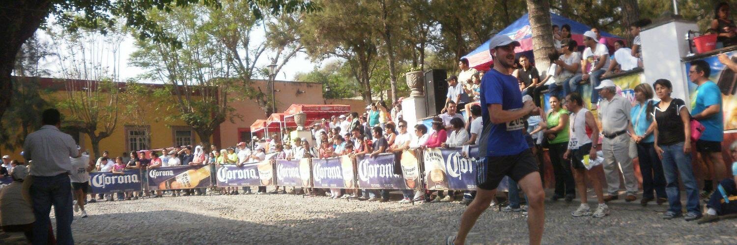 elcarlin's profile banner image