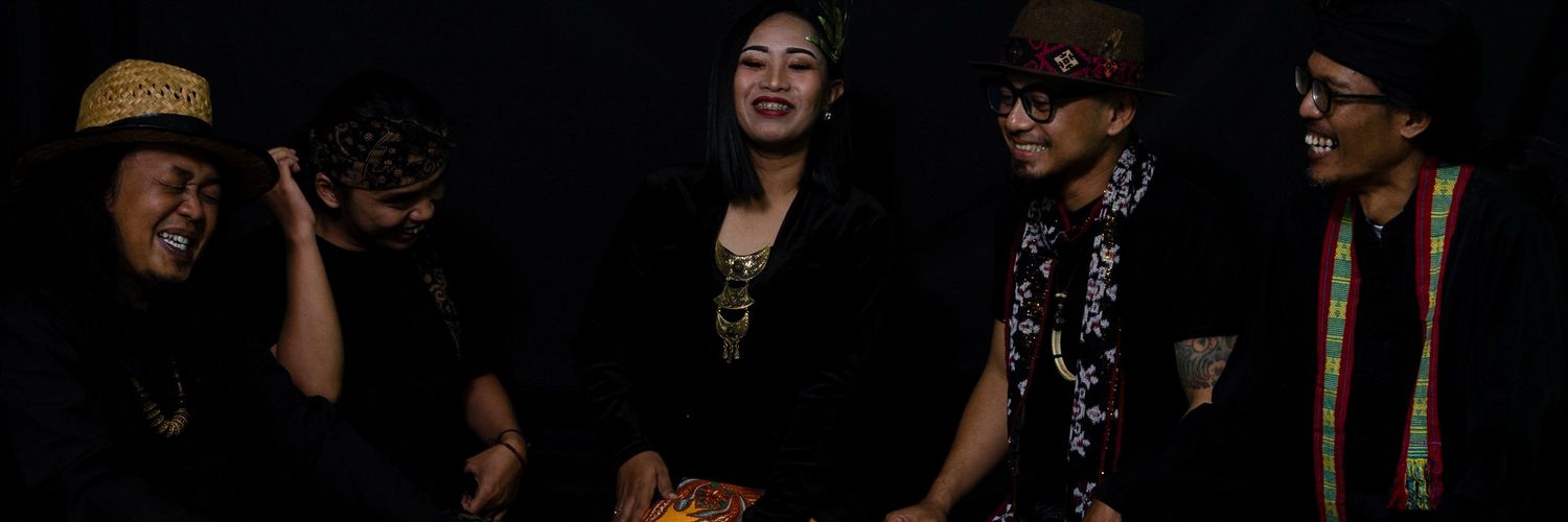ETNICHOLIC's profile banner image