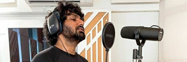 Vicky_Nimavat's profile banner image
