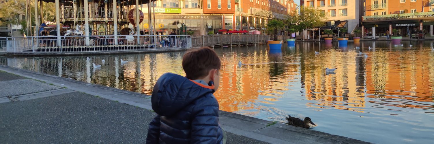 Vaaalou's profile banner image