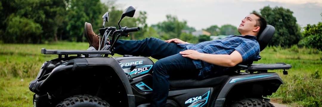 whinzkee's profile banner image