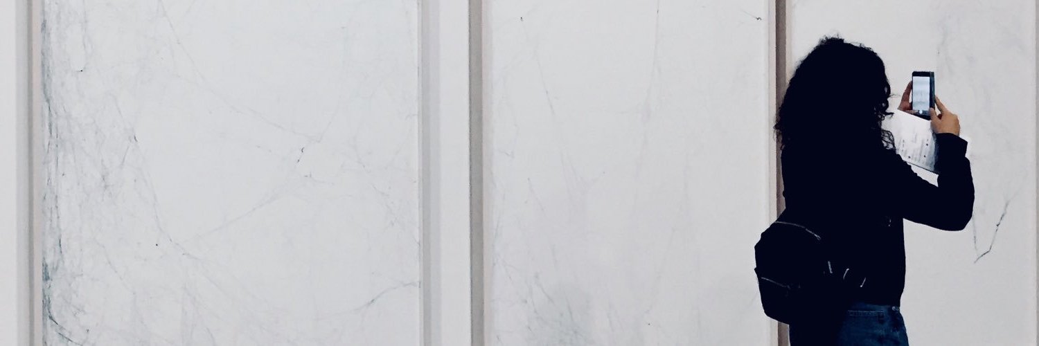 Julia Denis banner