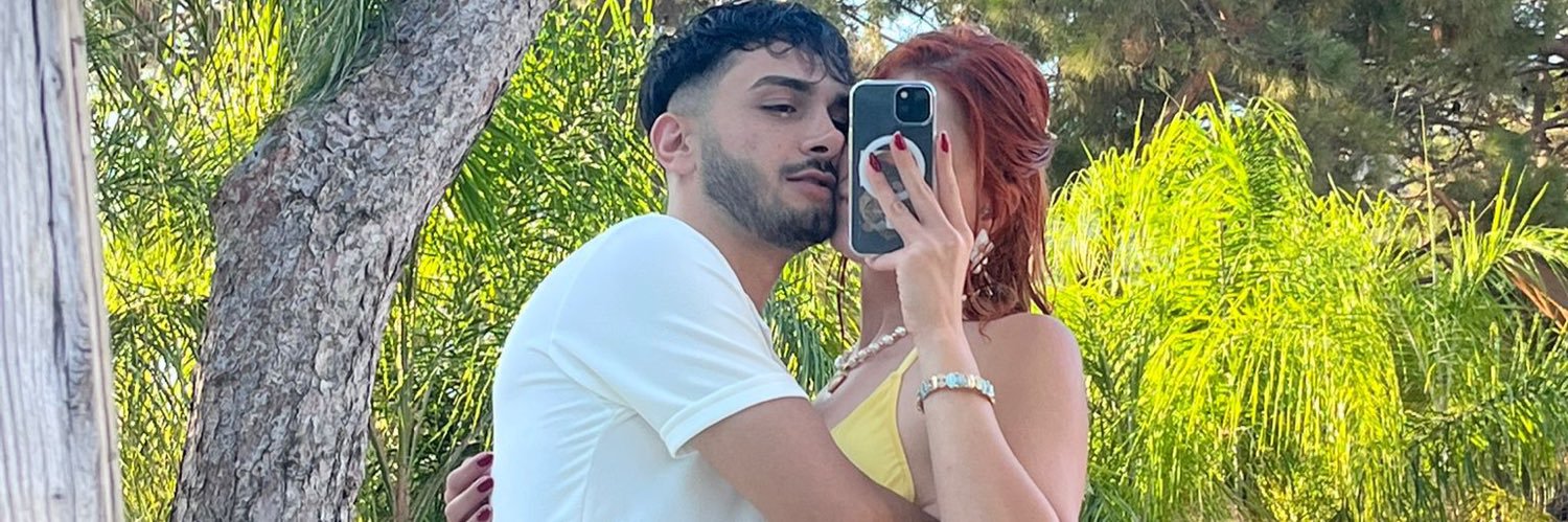zeehra9's profile banner image