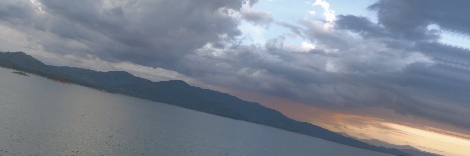 _AriannaDiaz's profile banner image