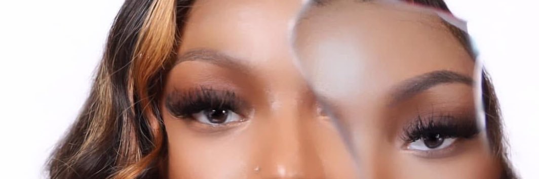 Precious🦋 banner