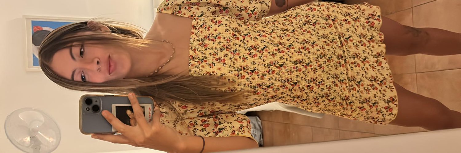 AolanisJ's profile banner image