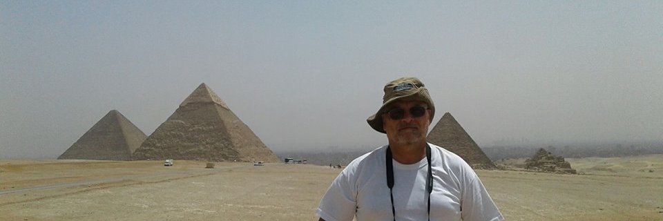 Gustavo Fernández banner