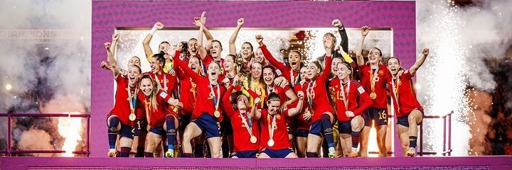 Alicia ✨ banner