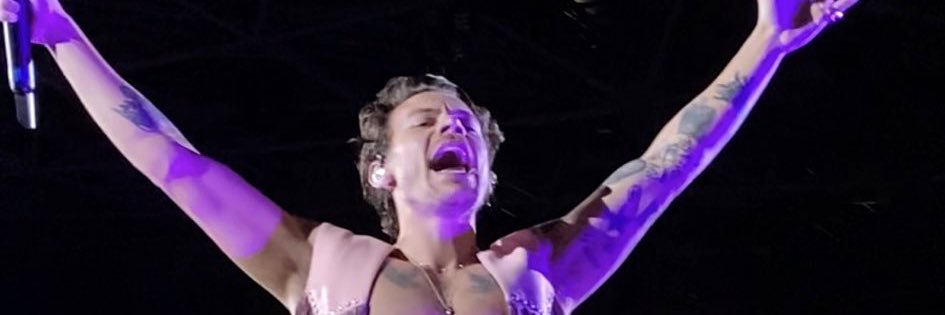 hrryliveontour's profile banner image