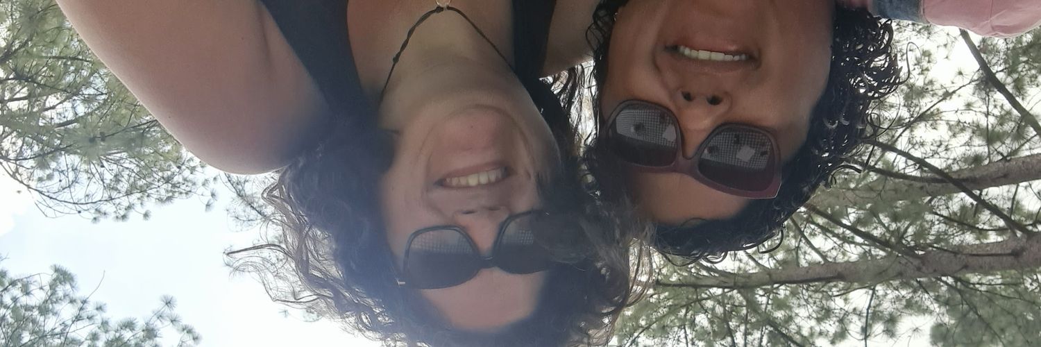 plonzinha's profile banner image