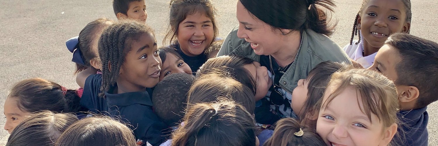 Doctora Michelee “Shelly” Quiroz Cruz-Crawford banner