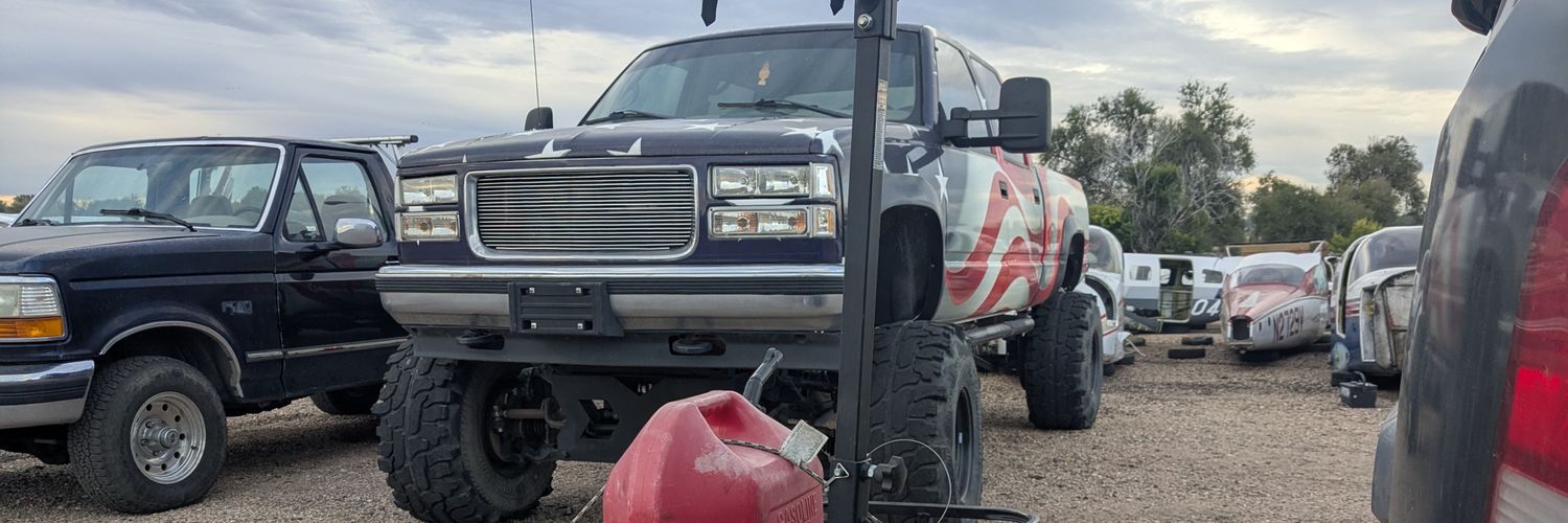 gratefulgarage's profile banner image