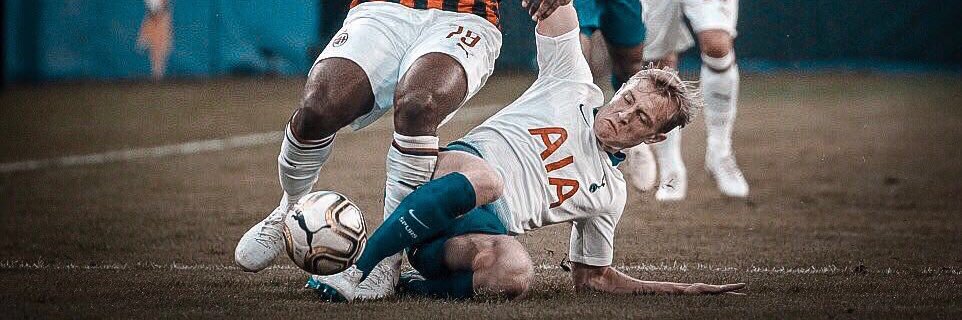 Oliver Skipp #52 banner