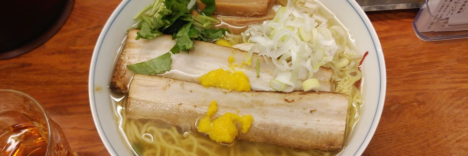 funaskinn's profile banner image