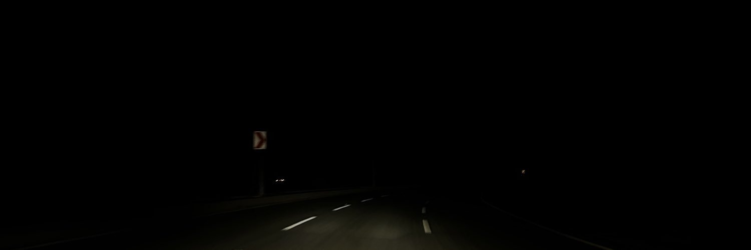 -. banner