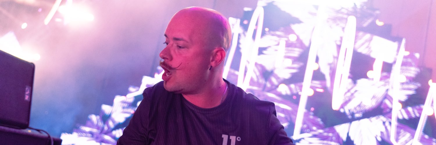 CosmikMusica's profile banner image