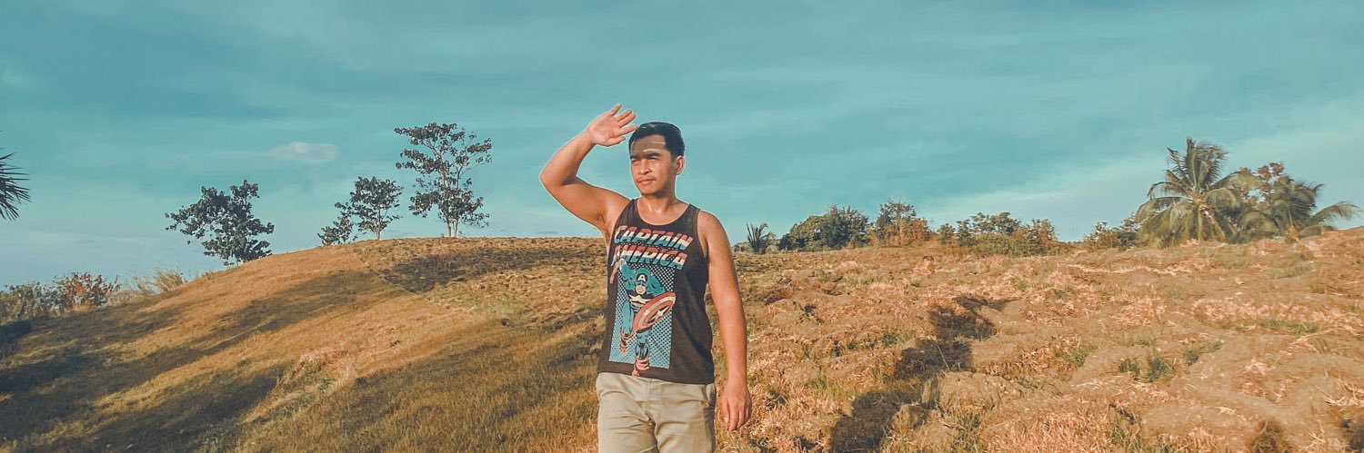 thesummerchamp's profile banner image