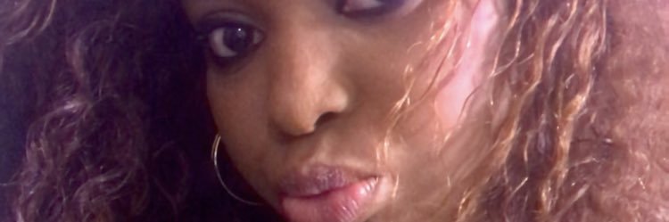 flora_eyo's profile banner image