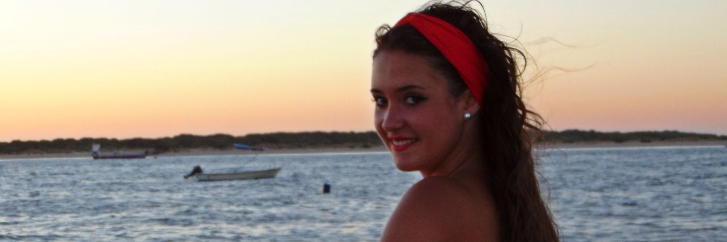YusteClaudia's profile banner image
