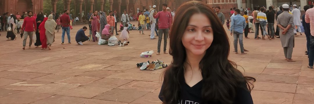 Reema Merchant, Advocate banner