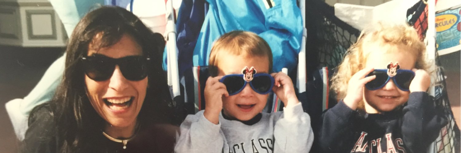 Reneetgh's profile banner image