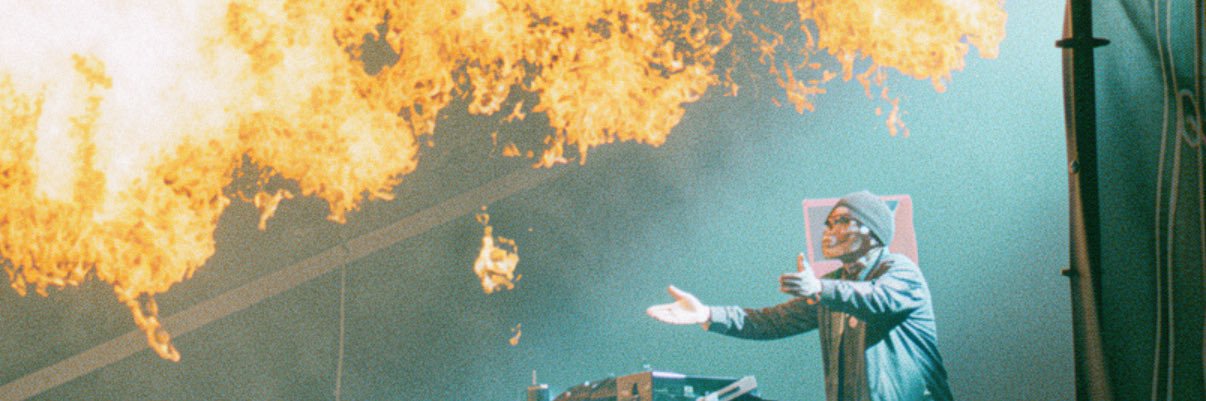 crthry's profile banner image