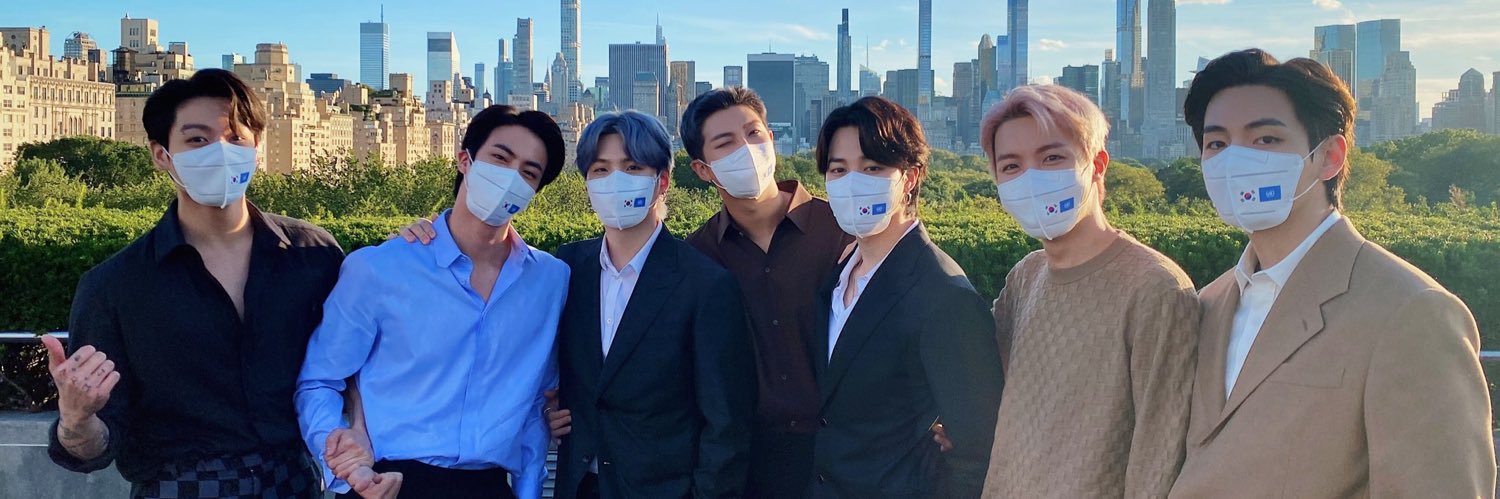 veetiees's profile banner image