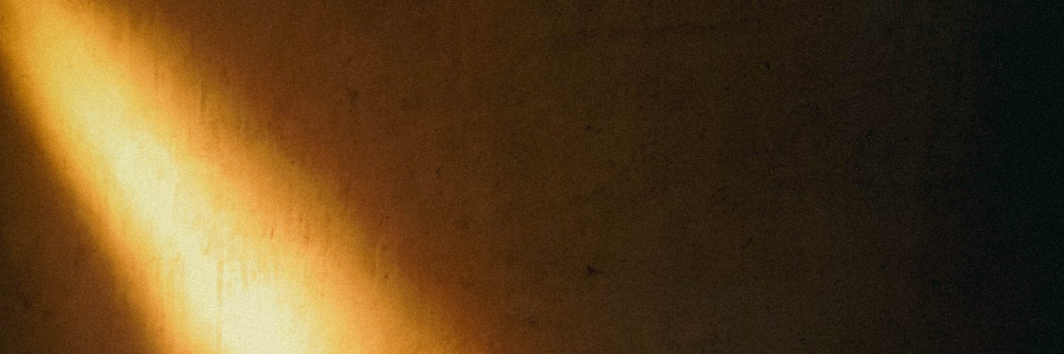 Javier Macías banner