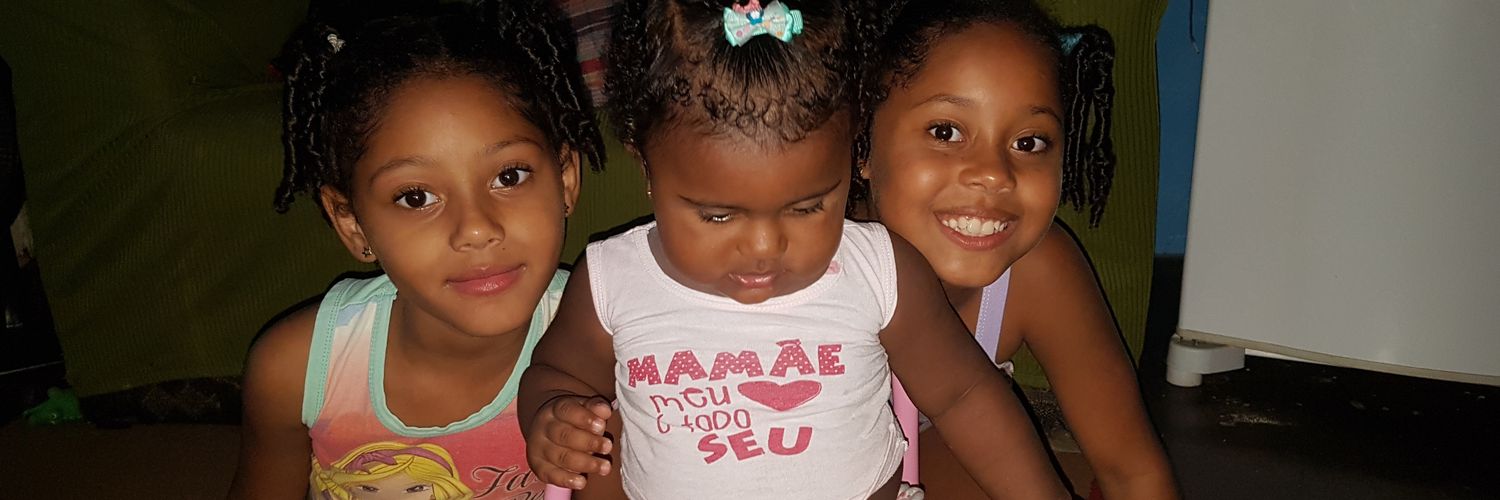NinnaOliveira's profile banner image