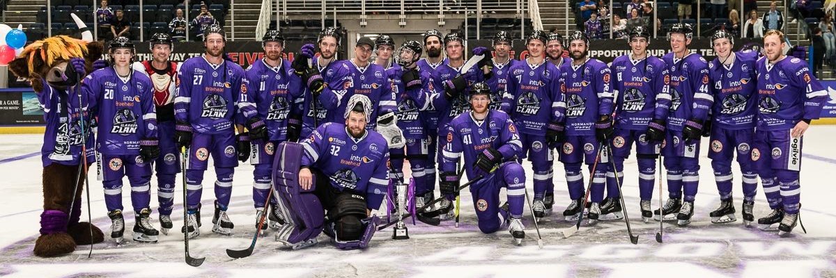 Castillo Knight banner