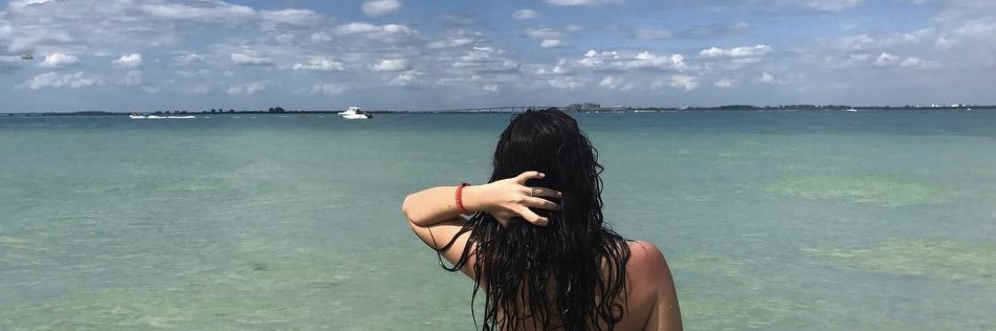 farahndaway's profile banner image