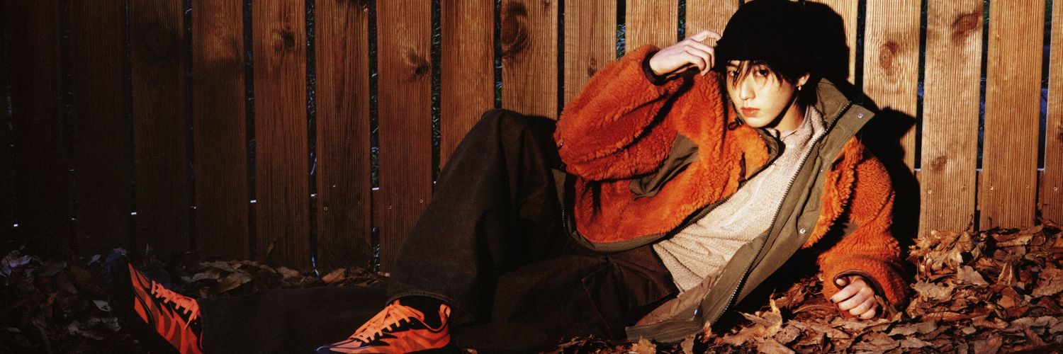 lessdumblessass's profile banner image