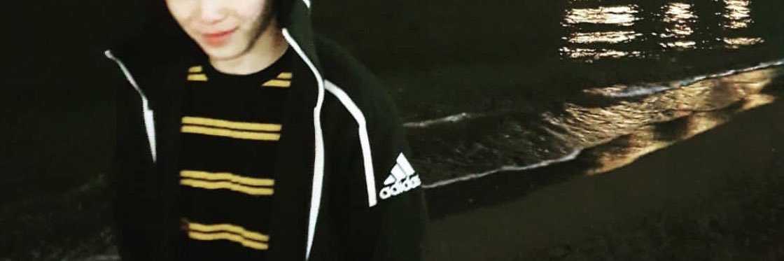 11woooz22's profile banner image