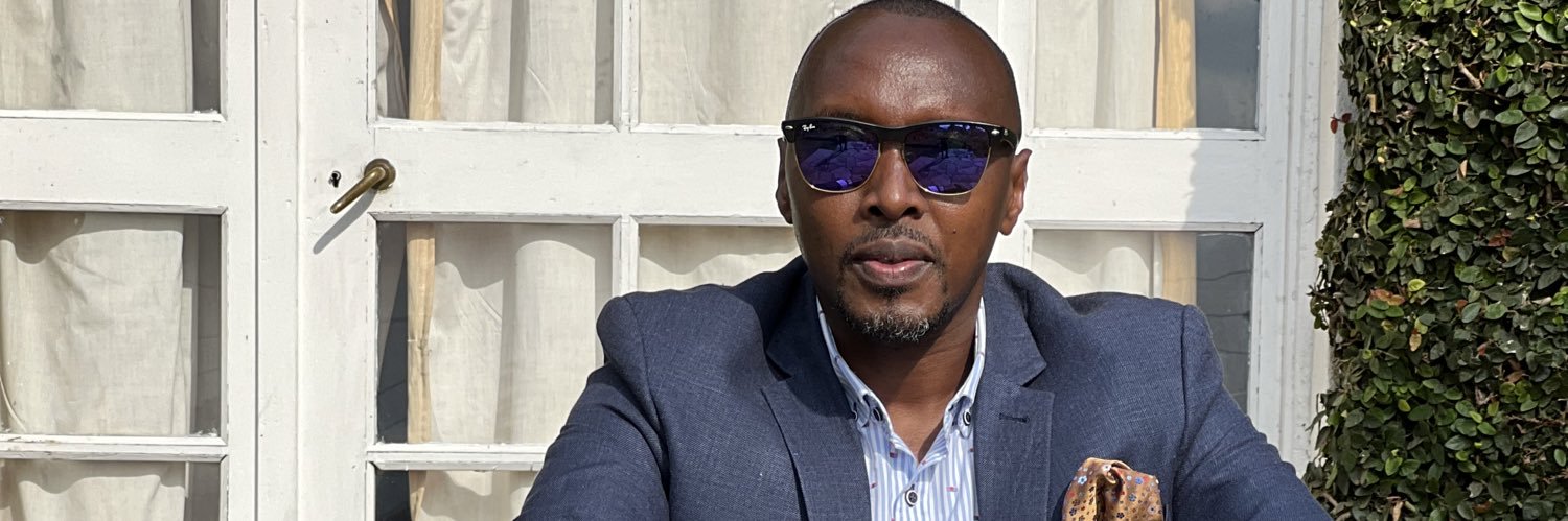 vtuzinde's profile banner image